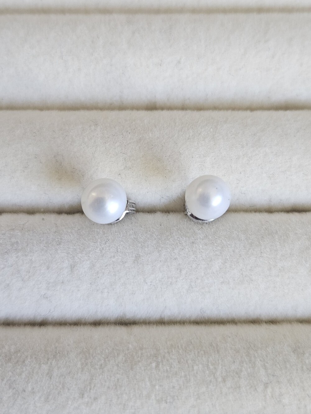 Classic White Freshwater Pearl Push Back Stud Earrings